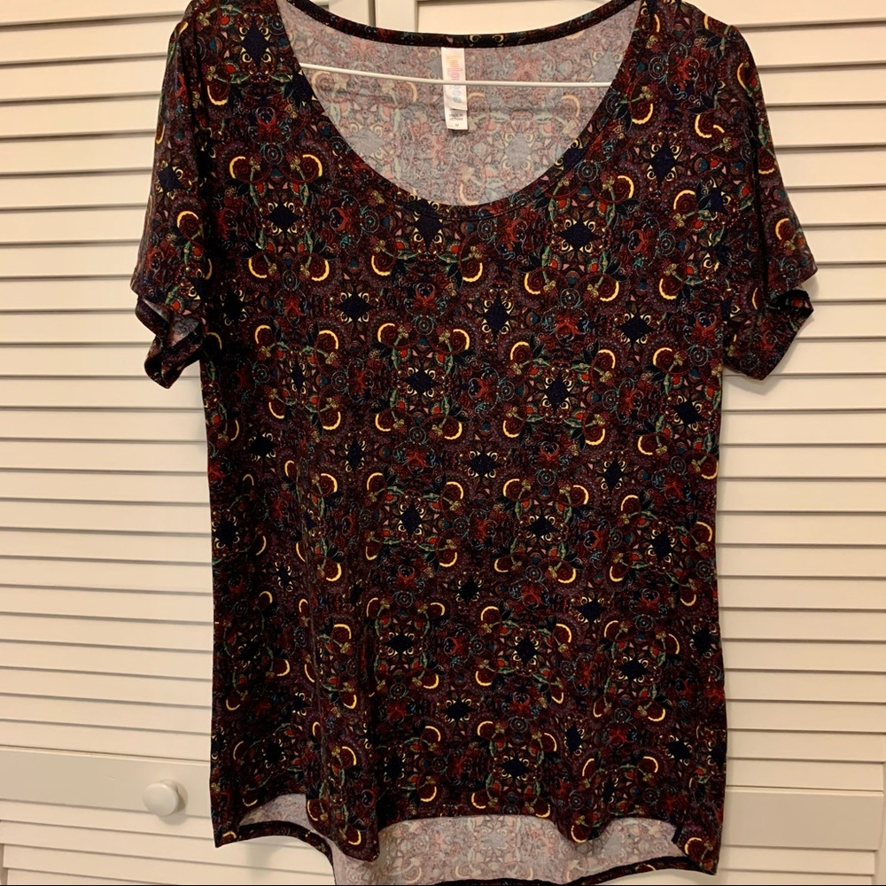 LuLaRoe Classic Tee (Size Medium 10/12)